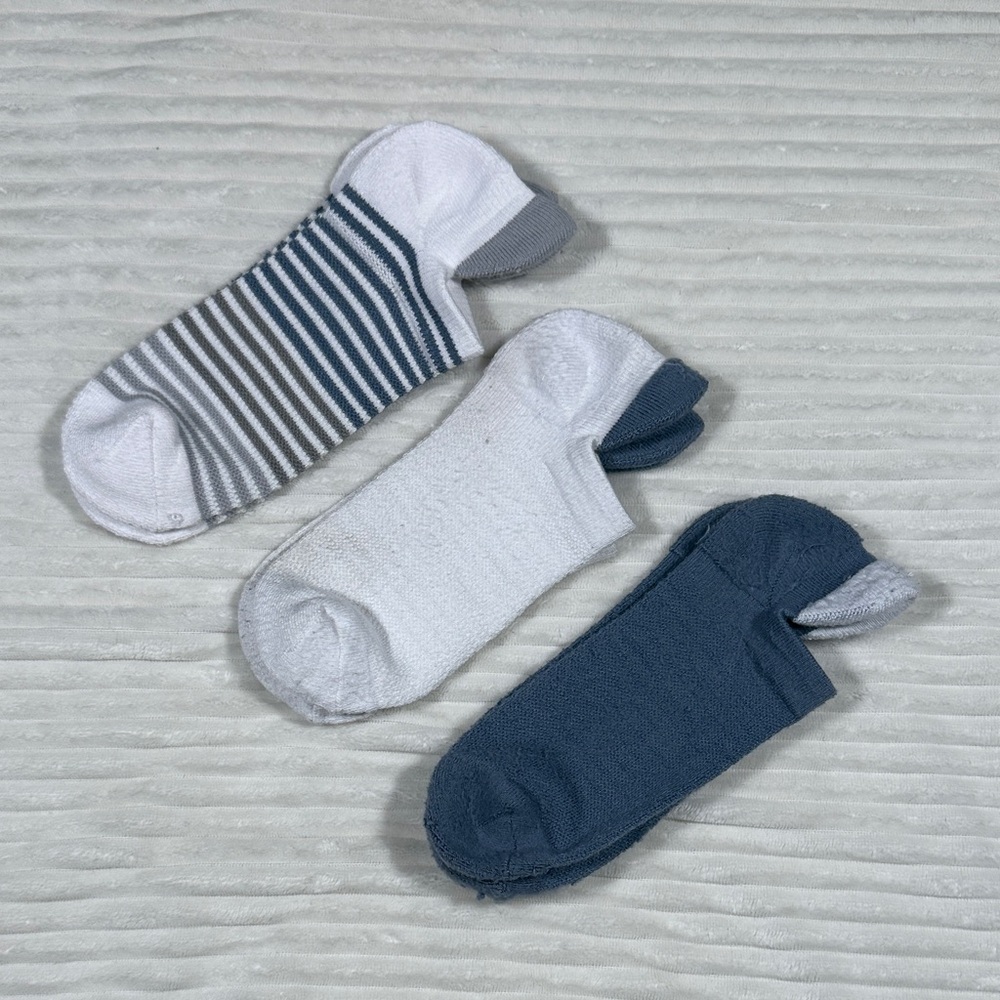 Women's Striped and Solid Ankle Socks - White, Gray, and Blue